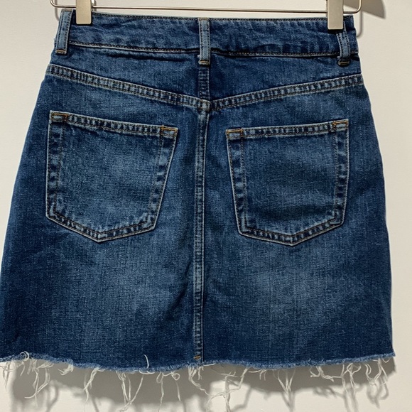 Topshop Jean Skirt-US 2-$15 - Picture 4 of 4